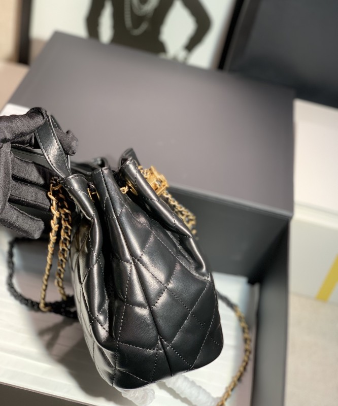 Handbag Chanel size 13*19 cm