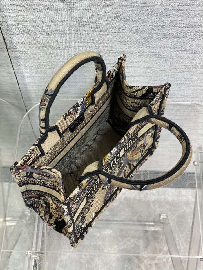 Handbag Dior size 26*8*22 cm