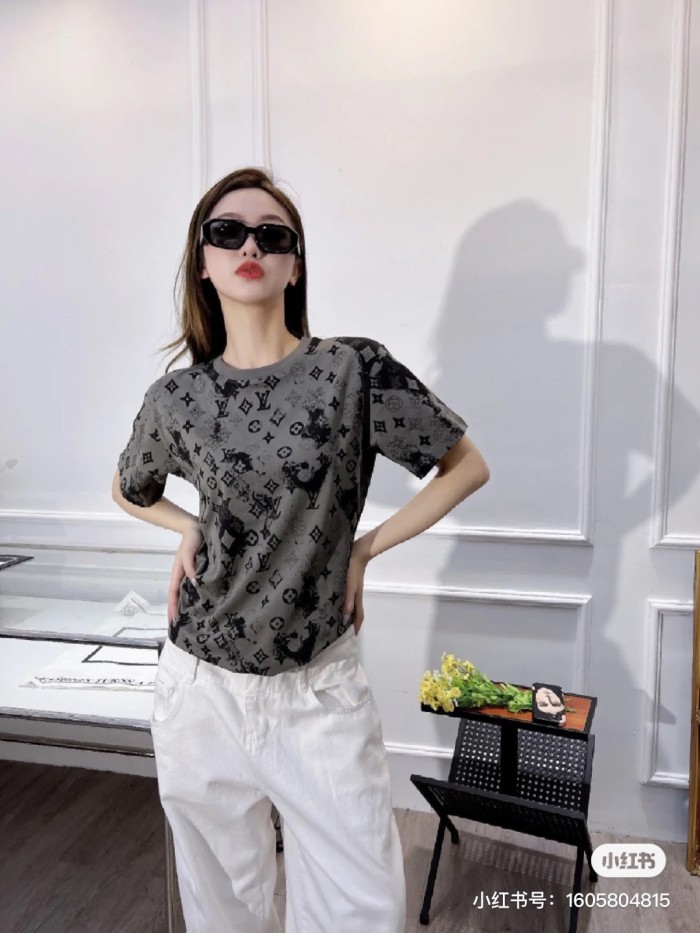 Clothes Louis Vuitton 322