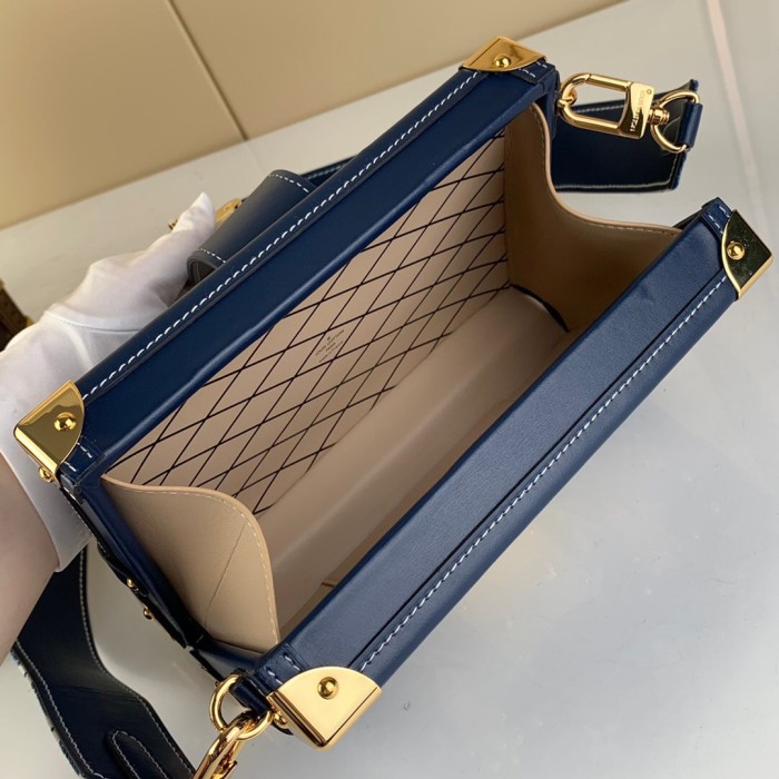 Handbag Louis Vuitton m59717 size 20 x 12.5 x 5 cm