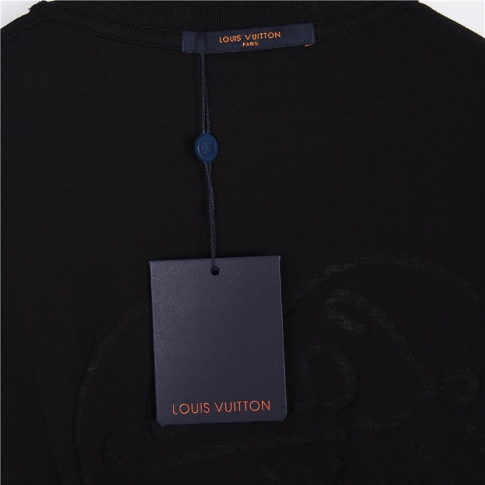 Clothes Louis Vuitton 354