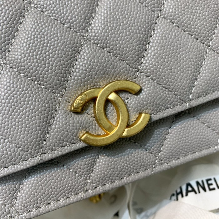 Handbag Chanel 81155 size 15.5 10 4.5 cm