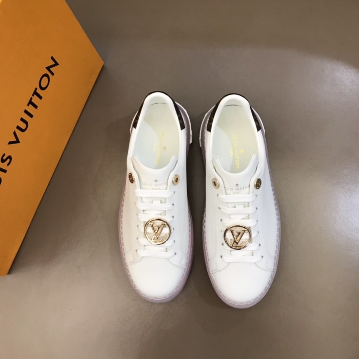 Louis Vuitton Low Top sneaker 64