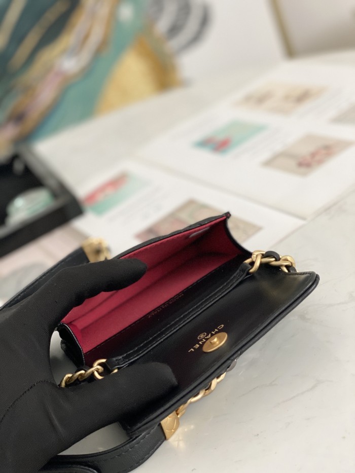 Handbag Chanel 81166 size 12 8.5 2.5 cm