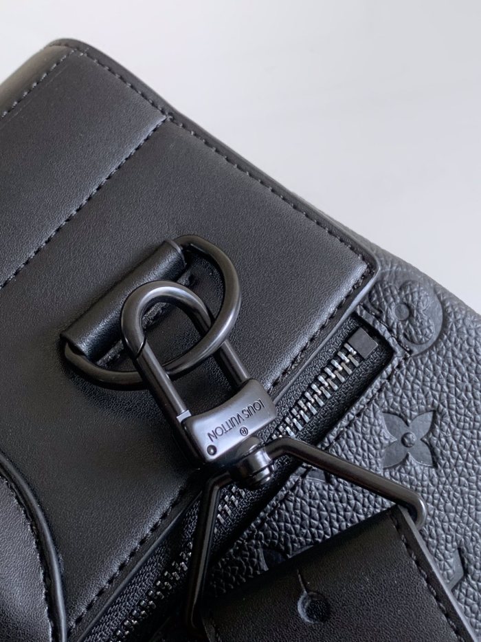 Handbag Louis Vuitton M44473 size 38x39x15cm