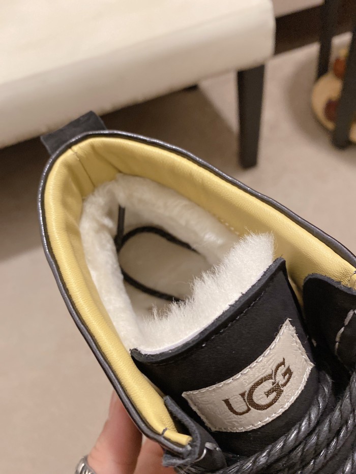 UGG Sneaker 48