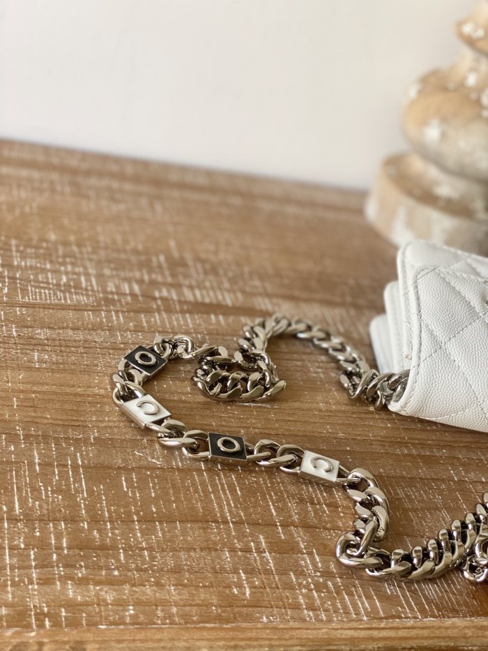 Handbag Chanel 81198 size 8.5×9.7×6 cm