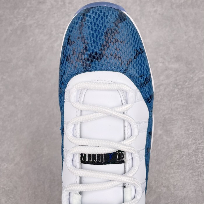 Jordan 11 Retro Low Snake Navy (2019)