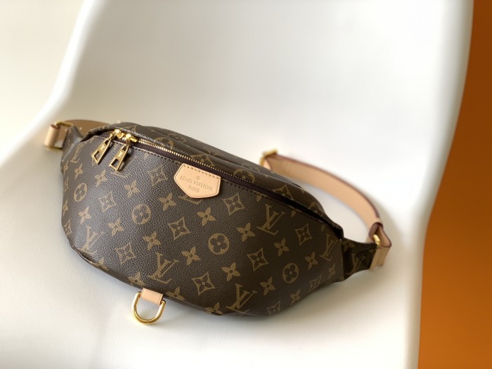 Handbag Louis Vuitton M43644 BUMBAG size 37x 14x 13cm