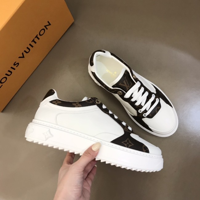 Louis Vuitton Low Top sneaker 76