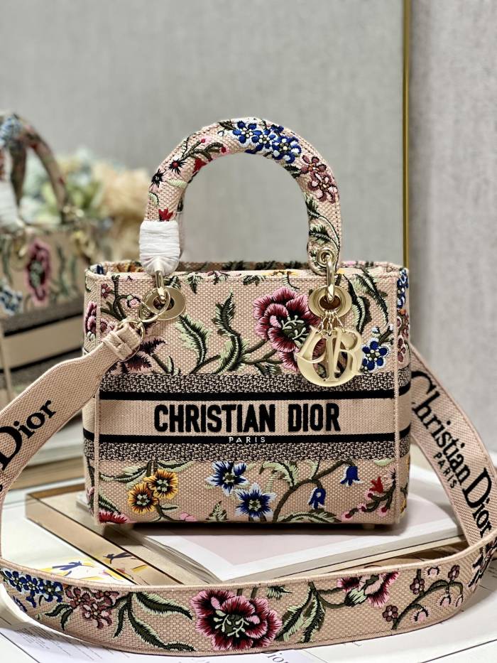 Handbag Dior 9027 size 24*20*11 cm