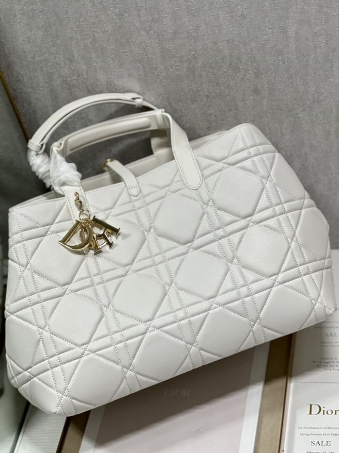 Handbag Dior 1188 size 37×43×22 cm