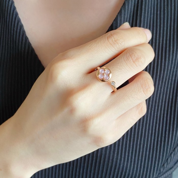 Clothes Louis Vuitton 110