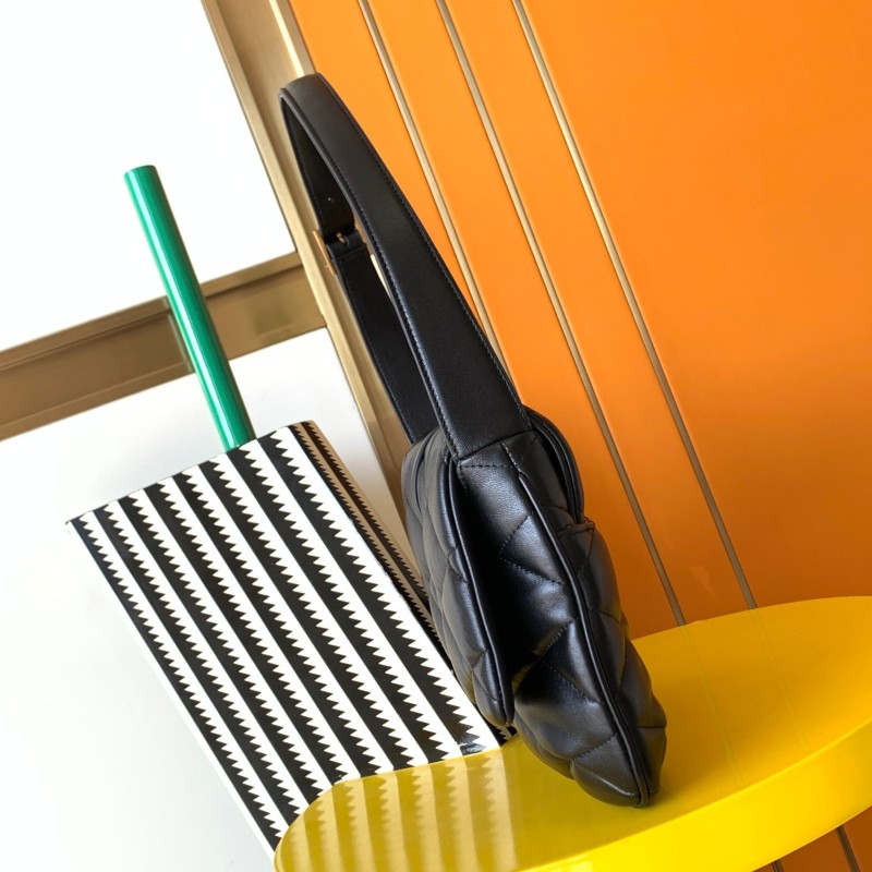 Handbags SAINT LAURENT 698567 size 24×18×5.5 cm