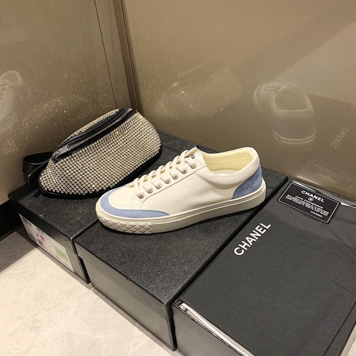 Chanel sneaker 1