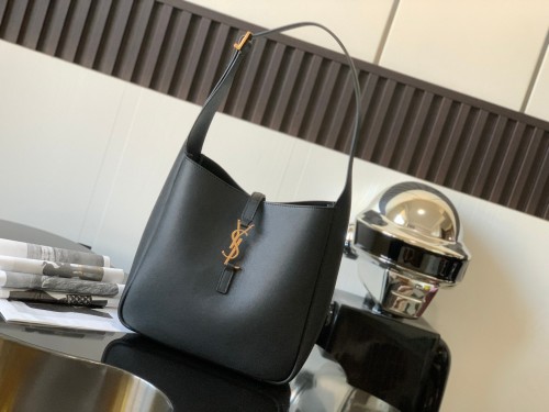 Handbags SAINT LAURENT 710886 size 24x24x10 cm