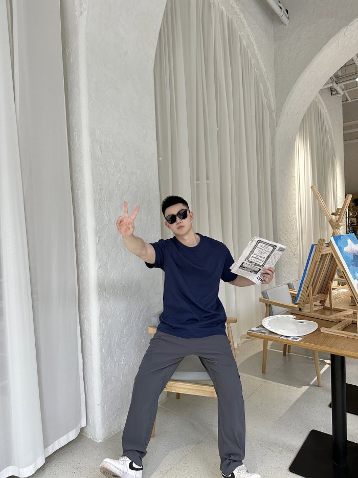 Clothes Louis Vuitton 349