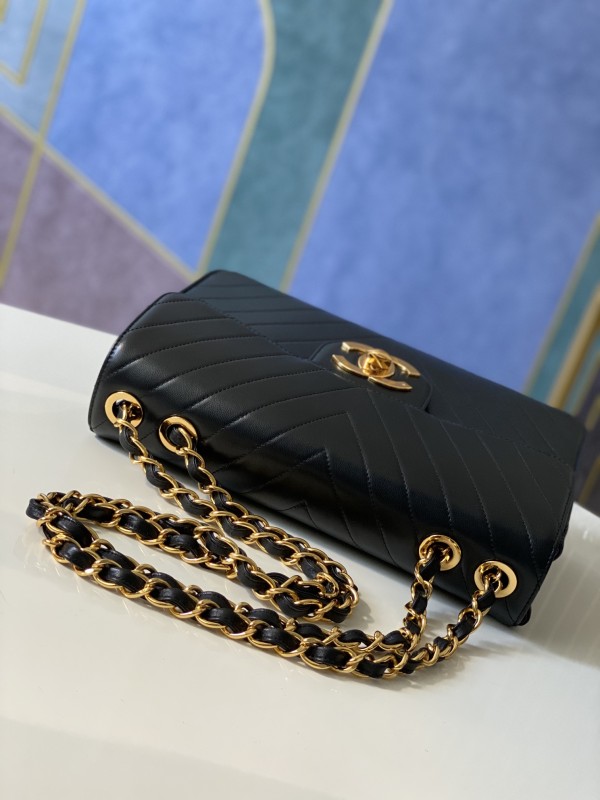 Handbag Chanel A88 size 30.21.8 cm