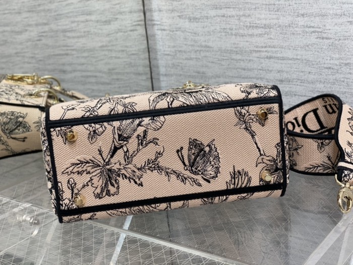 Handbag Dior size 24*11*20 cm