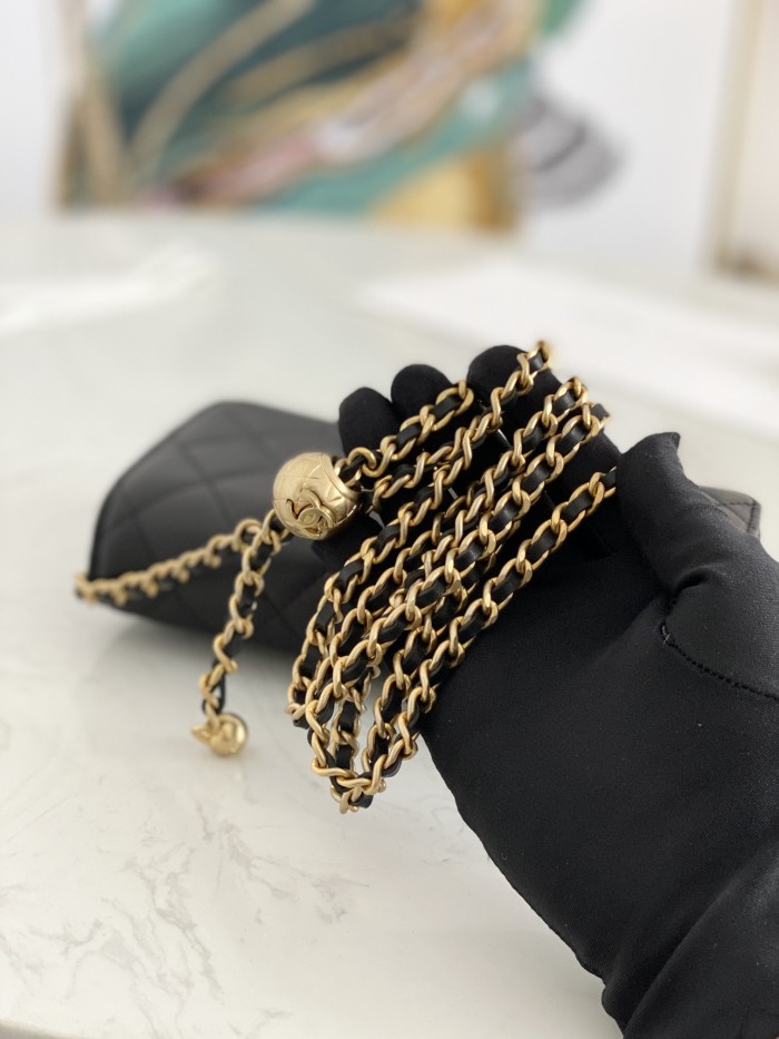 Handbag Chanel 81133 size 19 cm