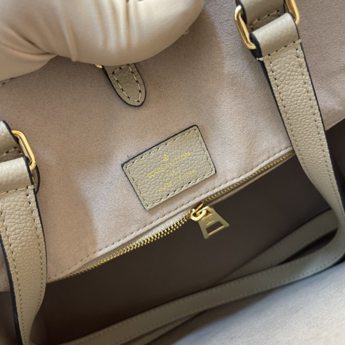 Handbag Louis Vuitton 45495 size 34x26x13 cm