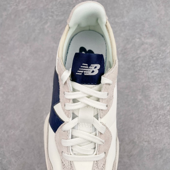 New Balance 327 Sneaker 23