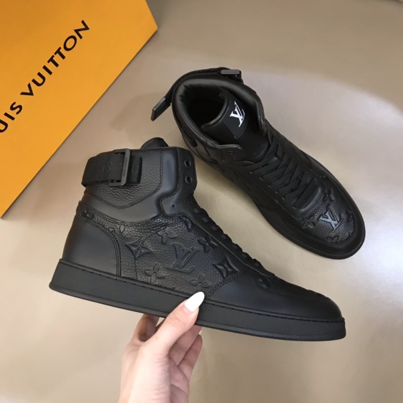 Louis Vuitton Rivoli sneaker 27