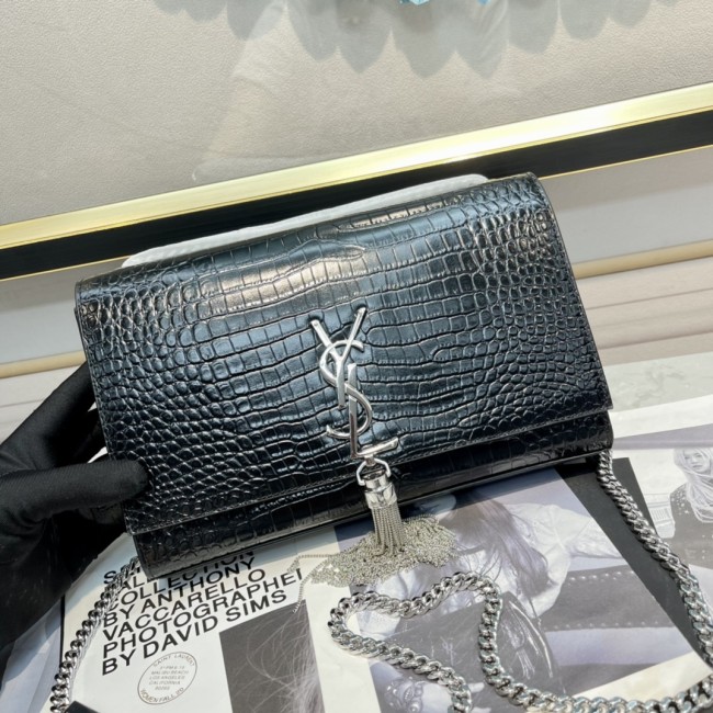 Handbags SAINT LAURENT 354119 size 24*14.5*5.5 cm