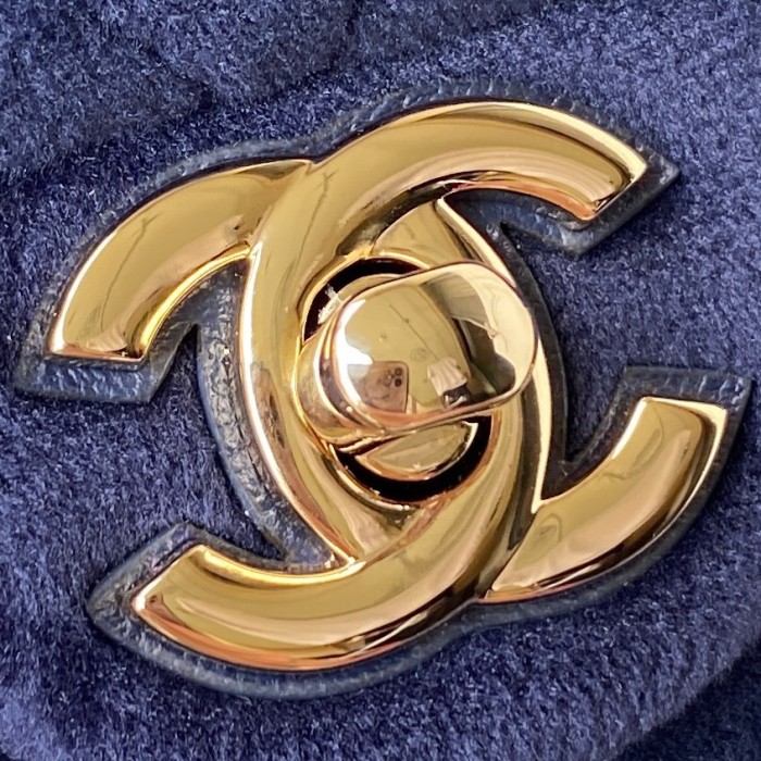 Handbag Chanel size 20x13x7 cm