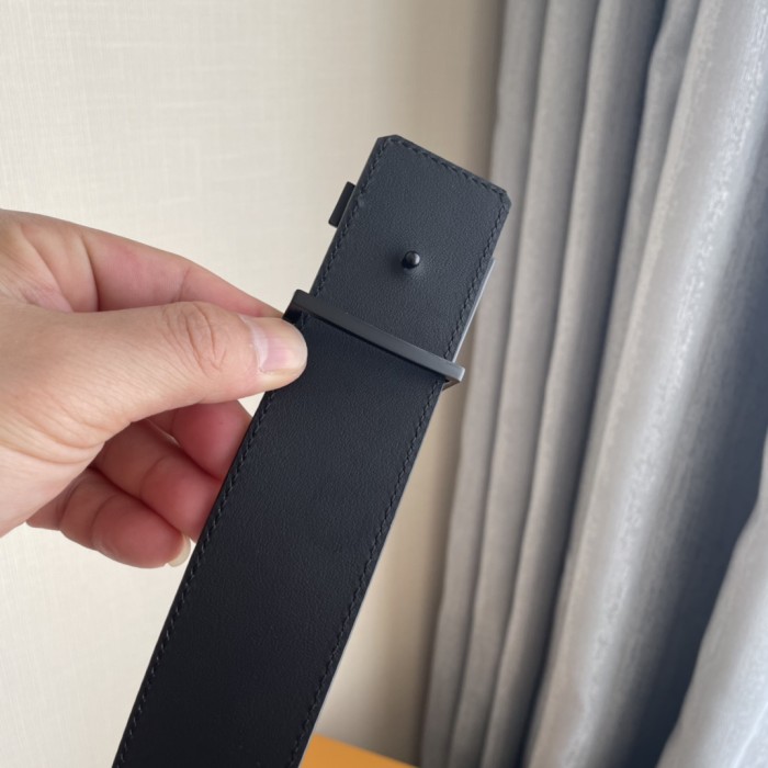 Louis Vuitton Belt 7 (width 4cm)