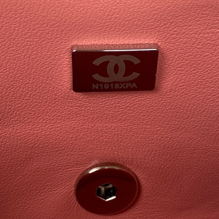 Handbag Chanel size 20 cm