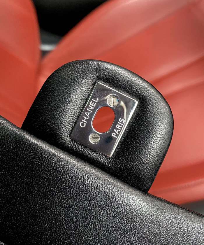 Handbag Chanel A01112 size 25.5*15.5*6.5 cm