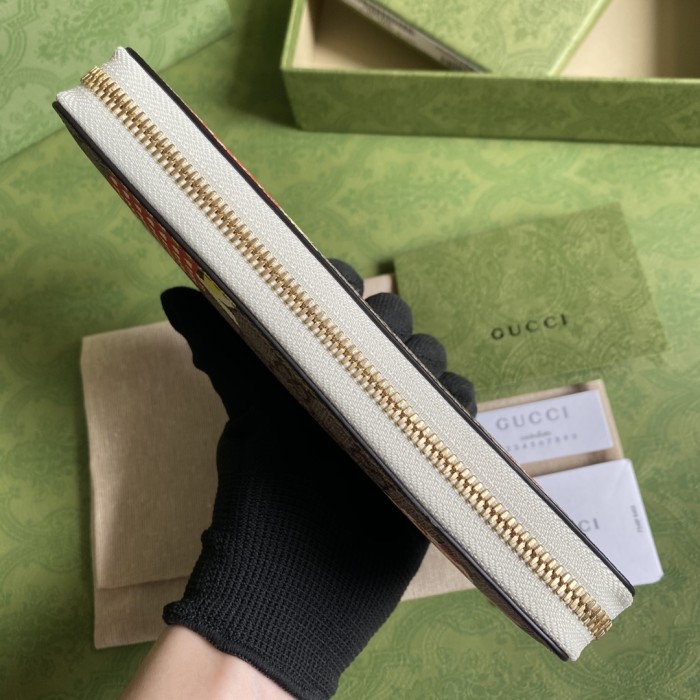 Handbag Gucci 663924 size 19*10.5*2 cm