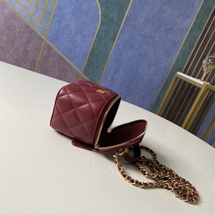 Handbag Chanel 81113 size 10 7 9 cm