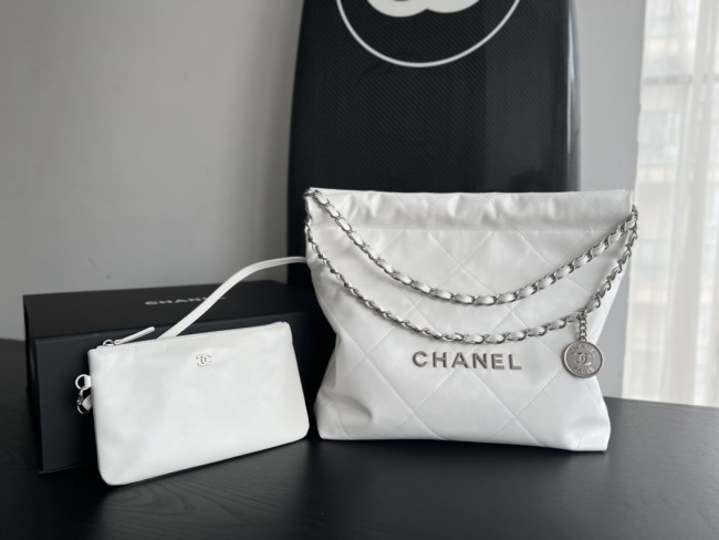 Handbag Chanel size 35cmx37cmx7 cm