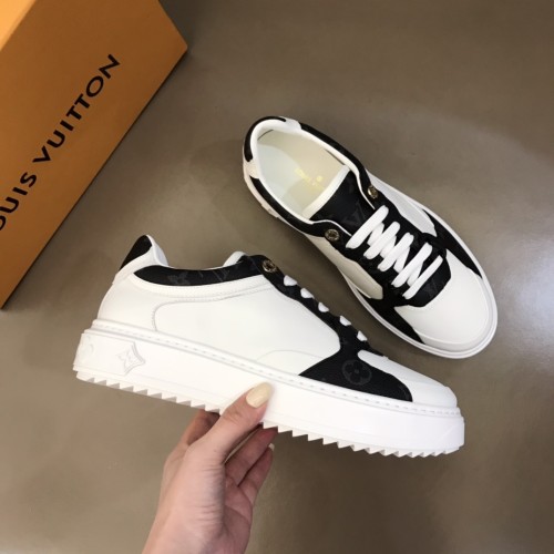 Louis Vuitton Low Top sneaker 75