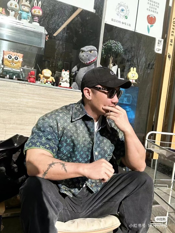 Clothes Louis Vuitton 290