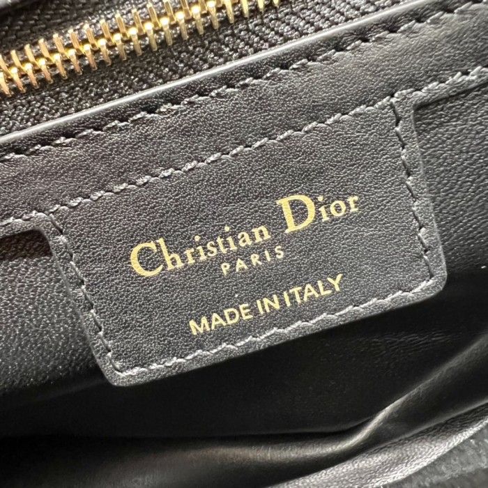 Handbag Dior 1200 size 28 cm