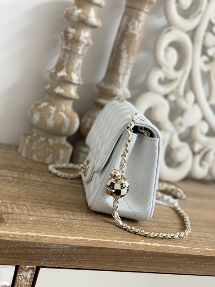 Handbag Chanel size 18*7*13 cm