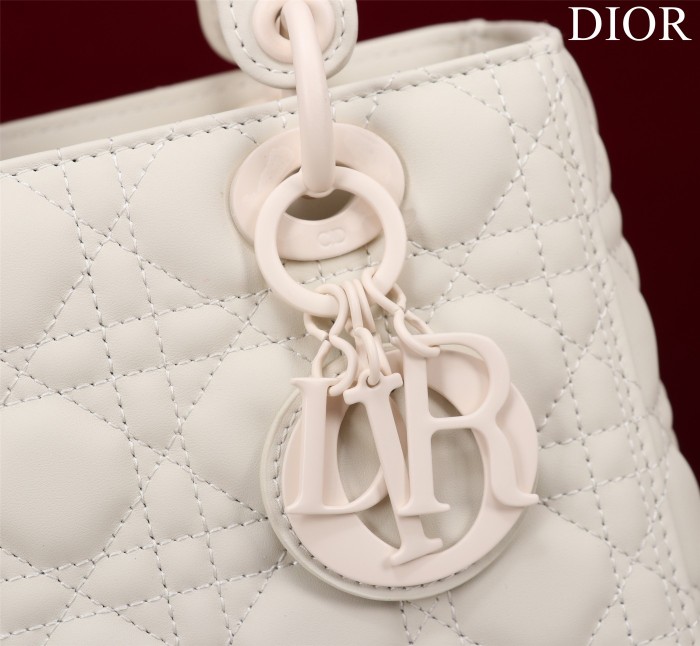 Handbag Dior M0565 size 32*24*12 cm