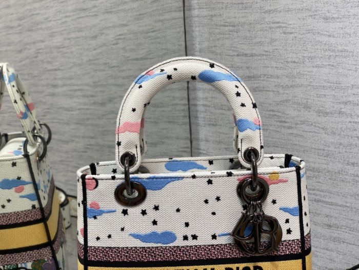 Handbag Dior size 24 cm