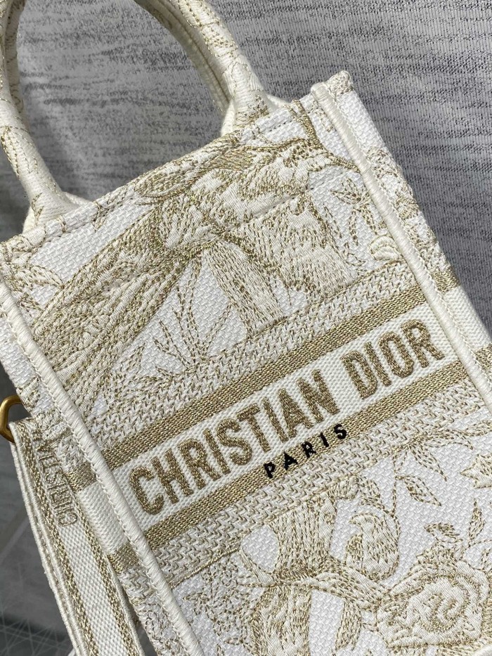 Handbag Dior size 13.5*5*18 cm