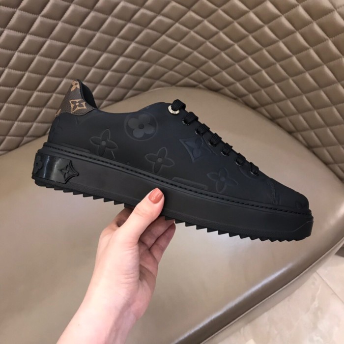 Louis Vuitton Low Top sneaker 53