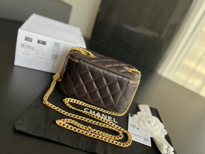 Handbag Chanel AP3044 size 17cmx9.5cmx8 cm