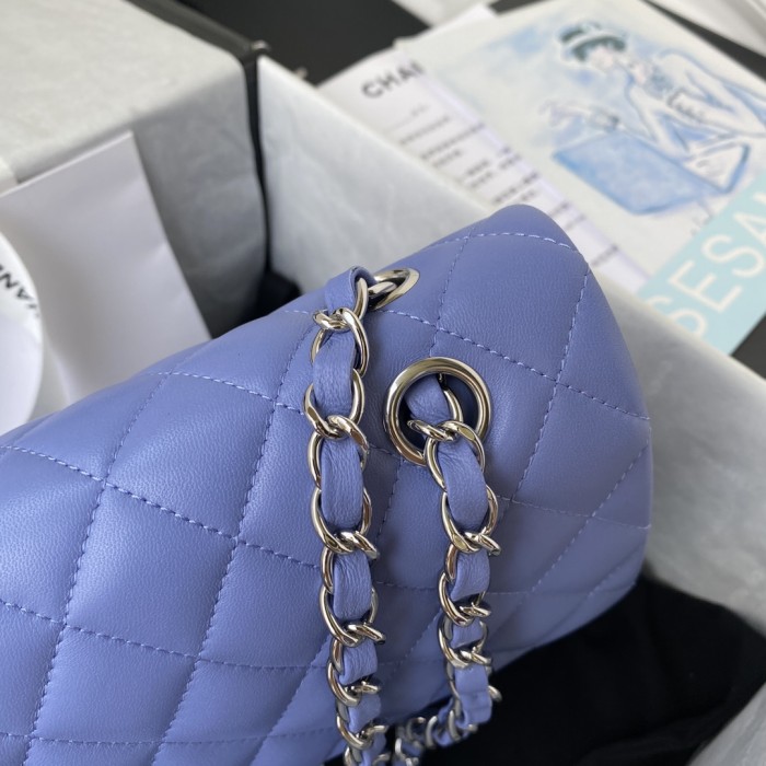 Handbag Chanel A01112 size 15.5x25.5x6.5 cm