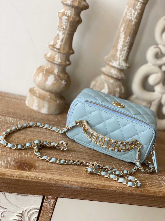 Handbag Chanel 81195 size 16 9.5 8 cm