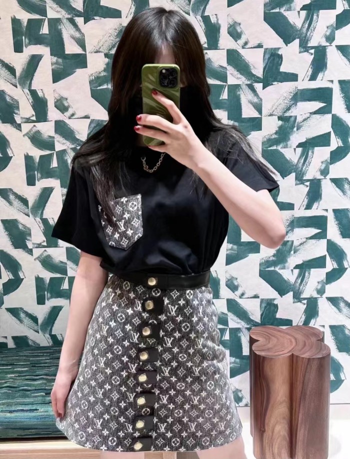 Clothes Louis Vuitton 160