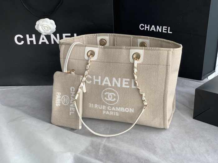 Handbag Chanel 66941 size 38X32X18 CM
