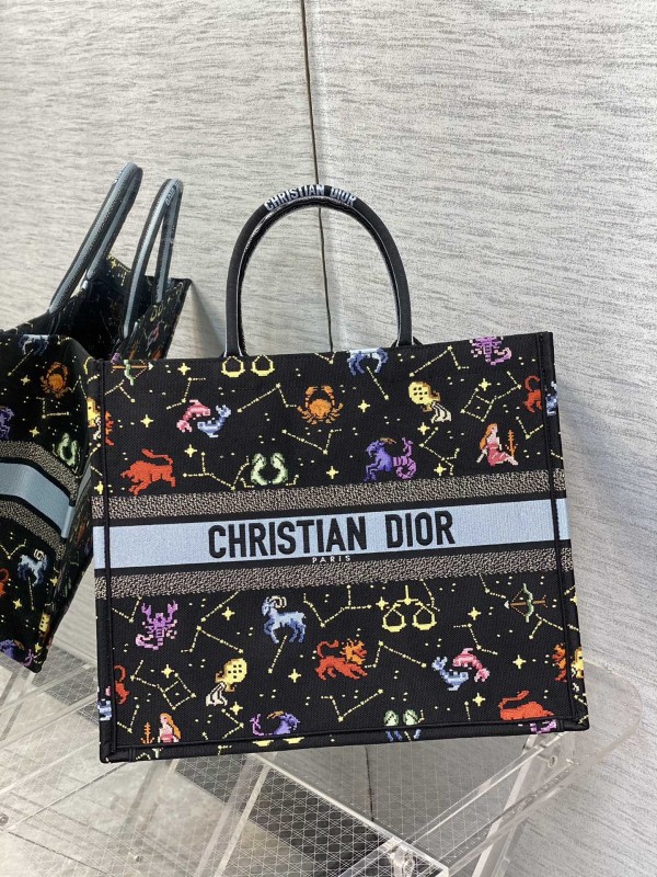 Handbag Dior size 42*18*35 cm