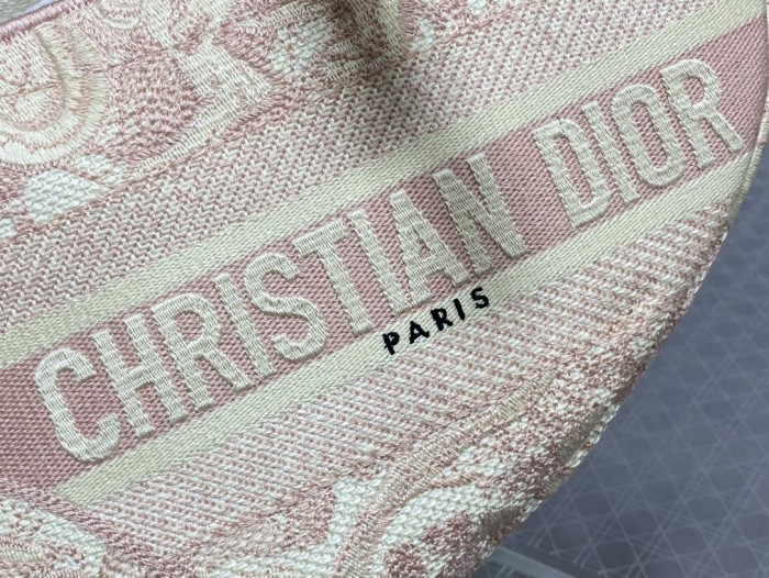 Handbag Dior size 25 cm